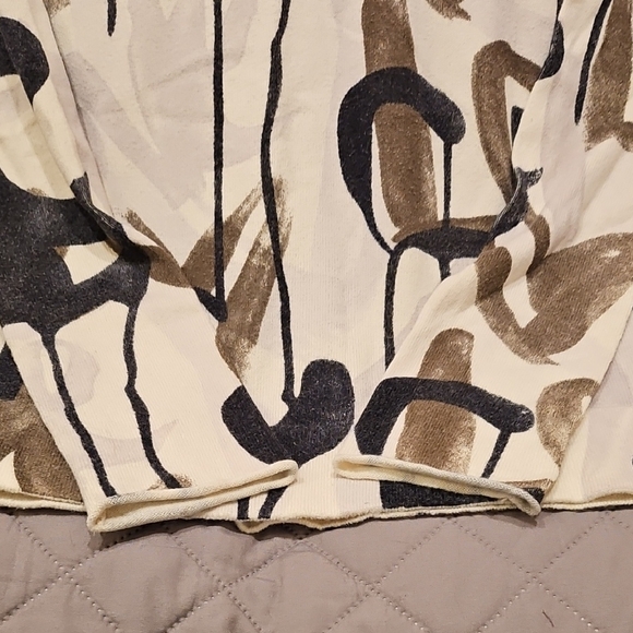 Lisa Todd Abstract "Love" Cream and Black Long Sleeve Cotton/Cashmere Sweater - Picture 10 of 16